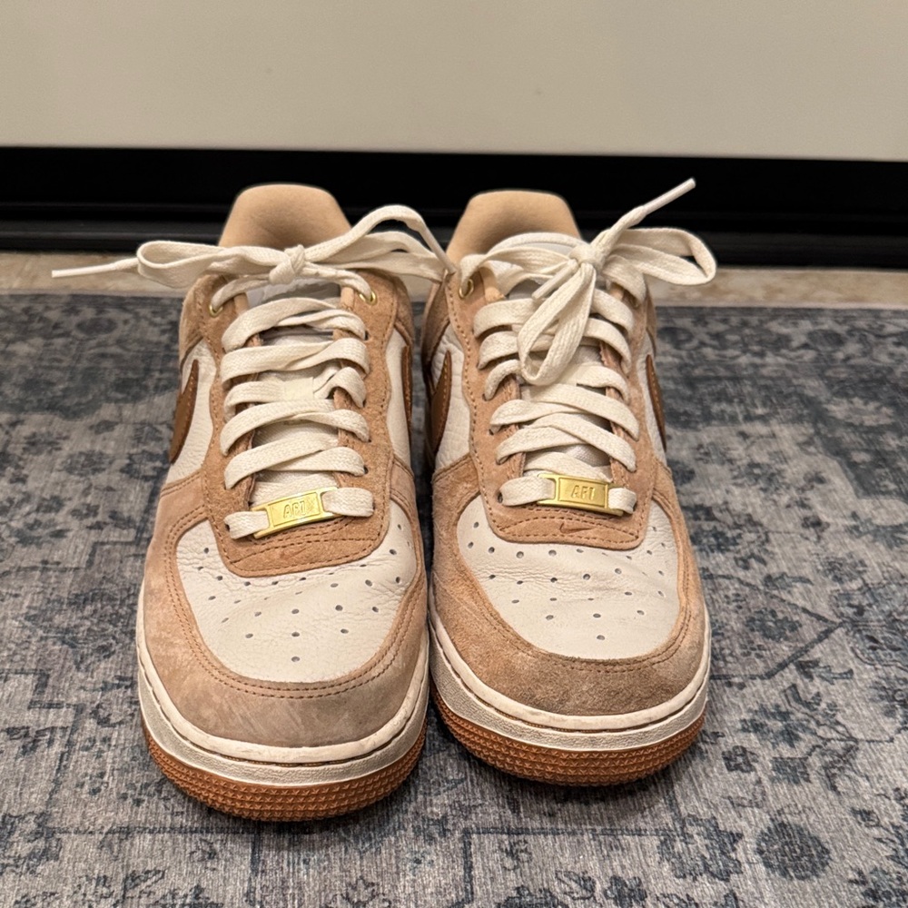 Nike Air Force 1 Women's Low Vachetta Tan/Flax-Sail size 8